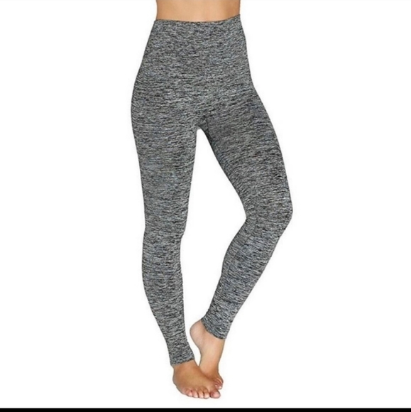 PRETTY ASSETS BY SPANX LEGGINGS - Picture 1 of 9
